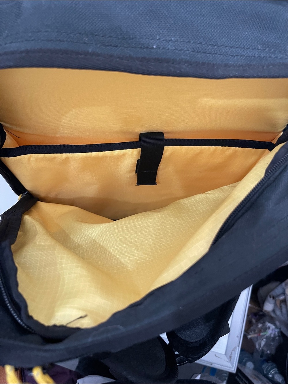 MOUNTAINSMITH PARALLAX CAMERA BACKPACK BLACK SIZE LARGE - Picture 7 of 15